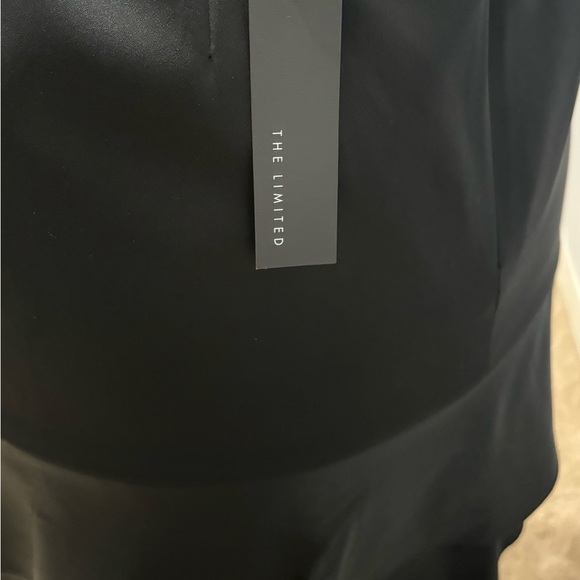 Ladies Skirt - Picture 3 of 4